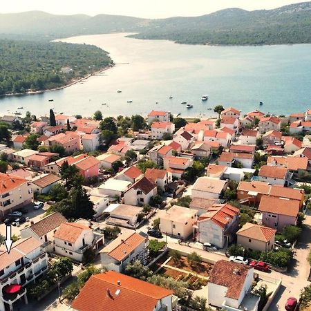 Apartments Katarina Pirovac Dış mekan fotoğraf