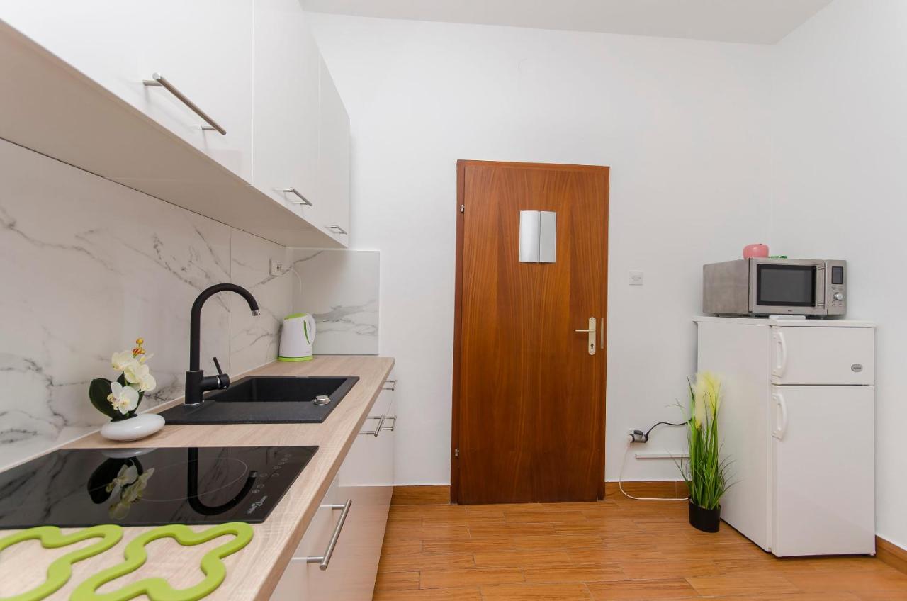 Apartments Katarina Pirovac Dış mekan fotoğraf