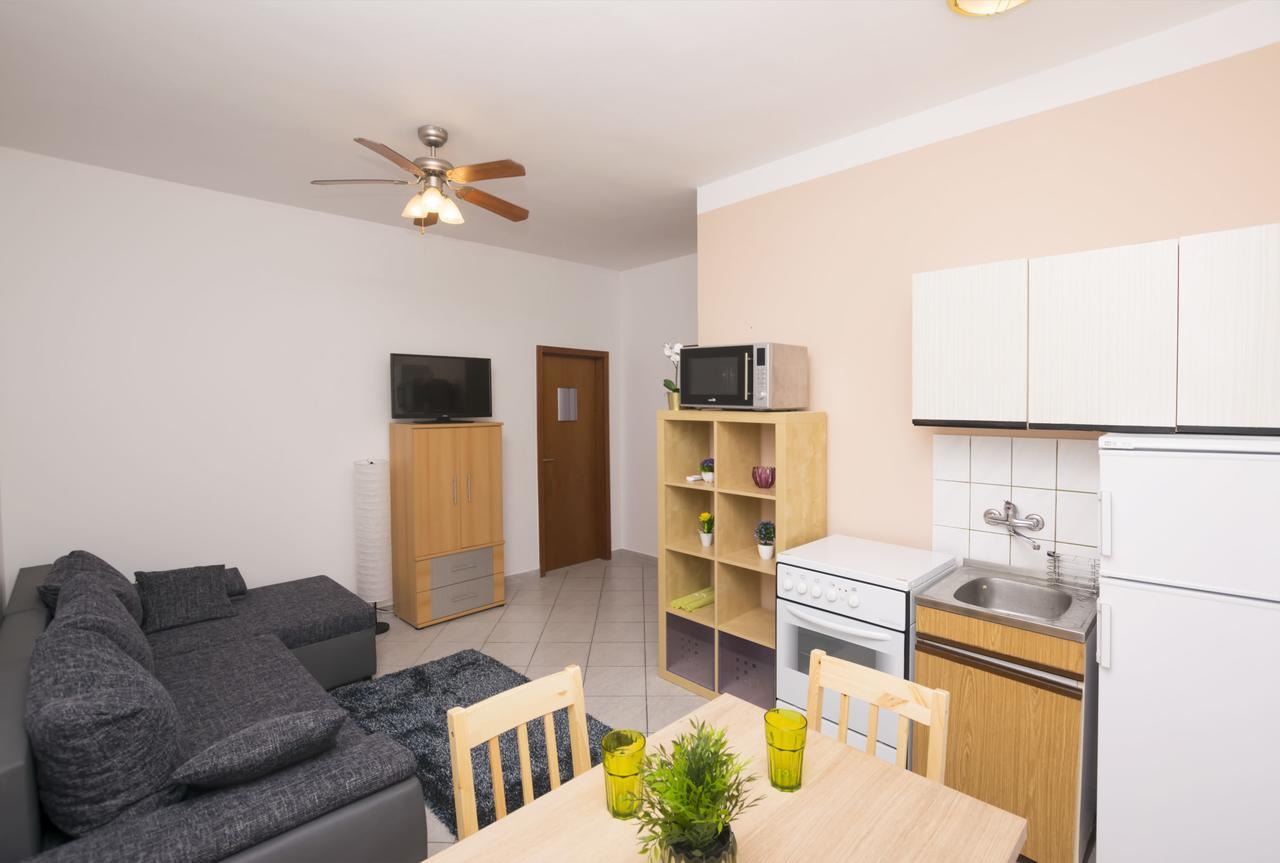 Apartments Katarina Pirovac Dış mekan fotoğraf